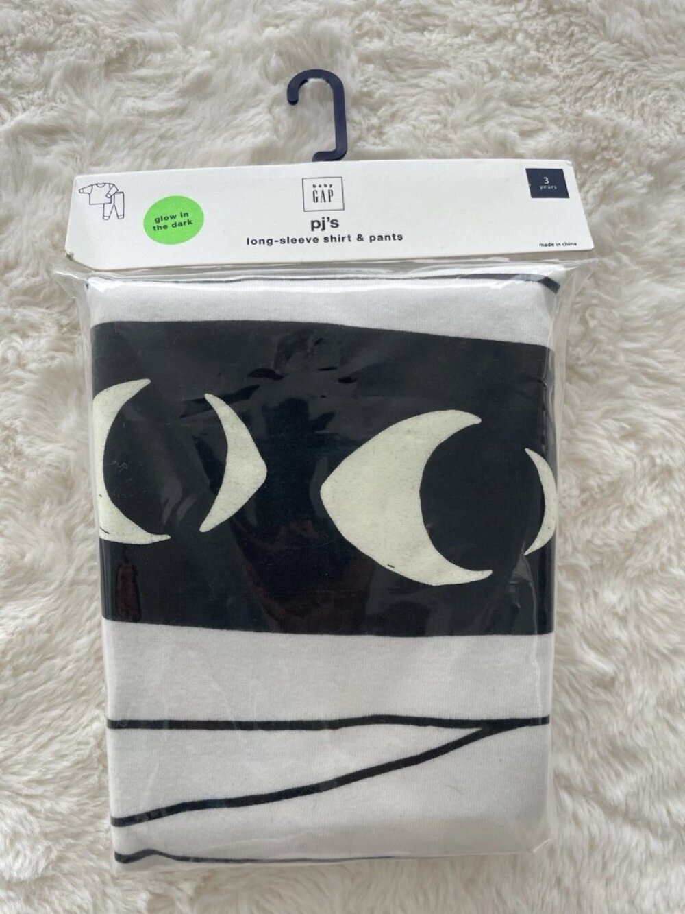 SALE! NWT GAP UNISEX Pajamas Set Glow In The Dark Mummy Long Sleeve Size 3T